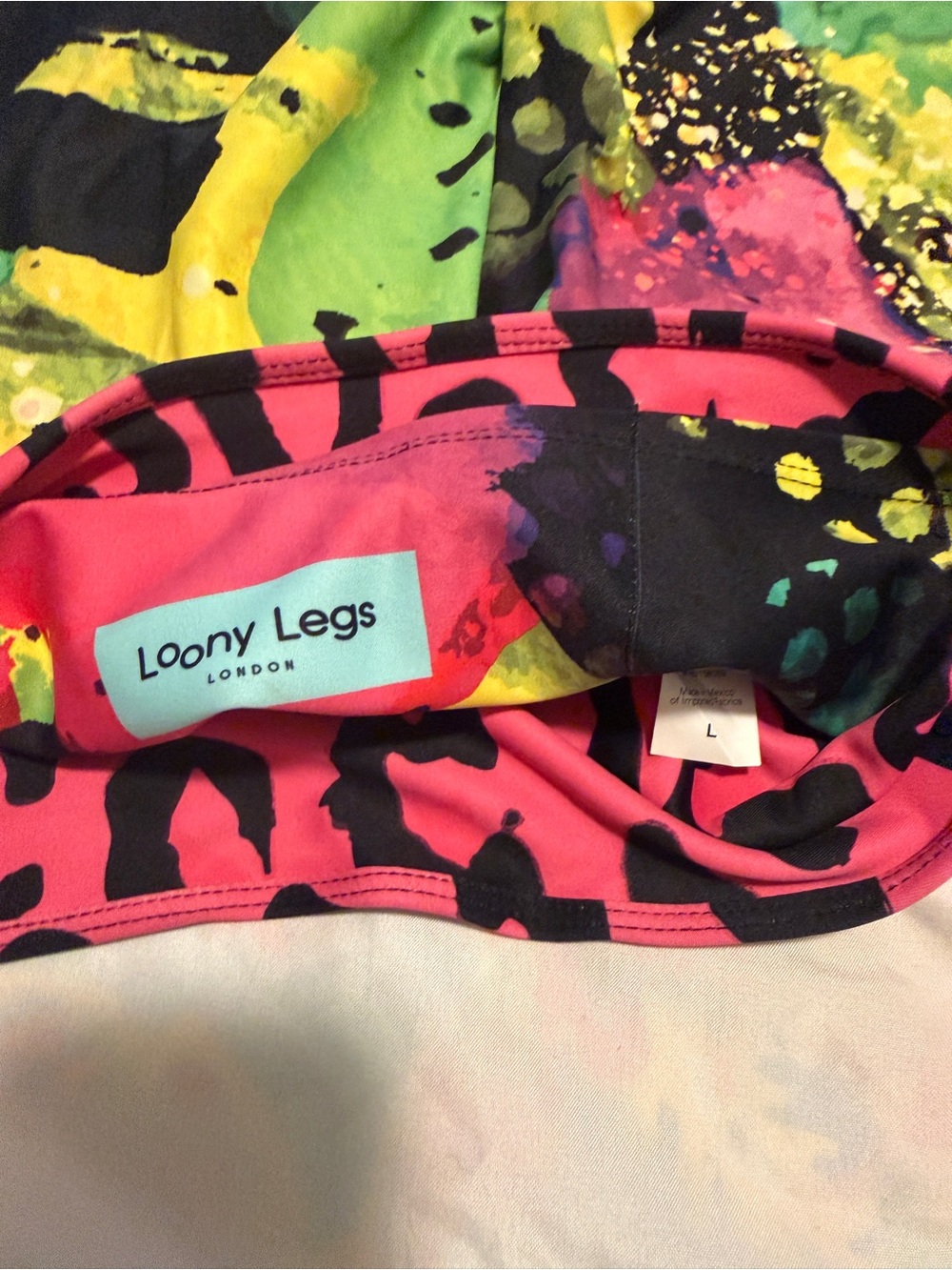 Looney Legs ~ Vibrant Abstract Print Bike Shorts - Pink & Green - Picture 3 of 3